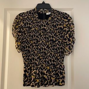 Size small. Excellent condition.